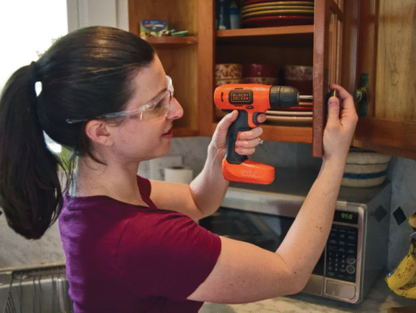 TALADRO INALÁMBRICO 8V BLACK+DECKER